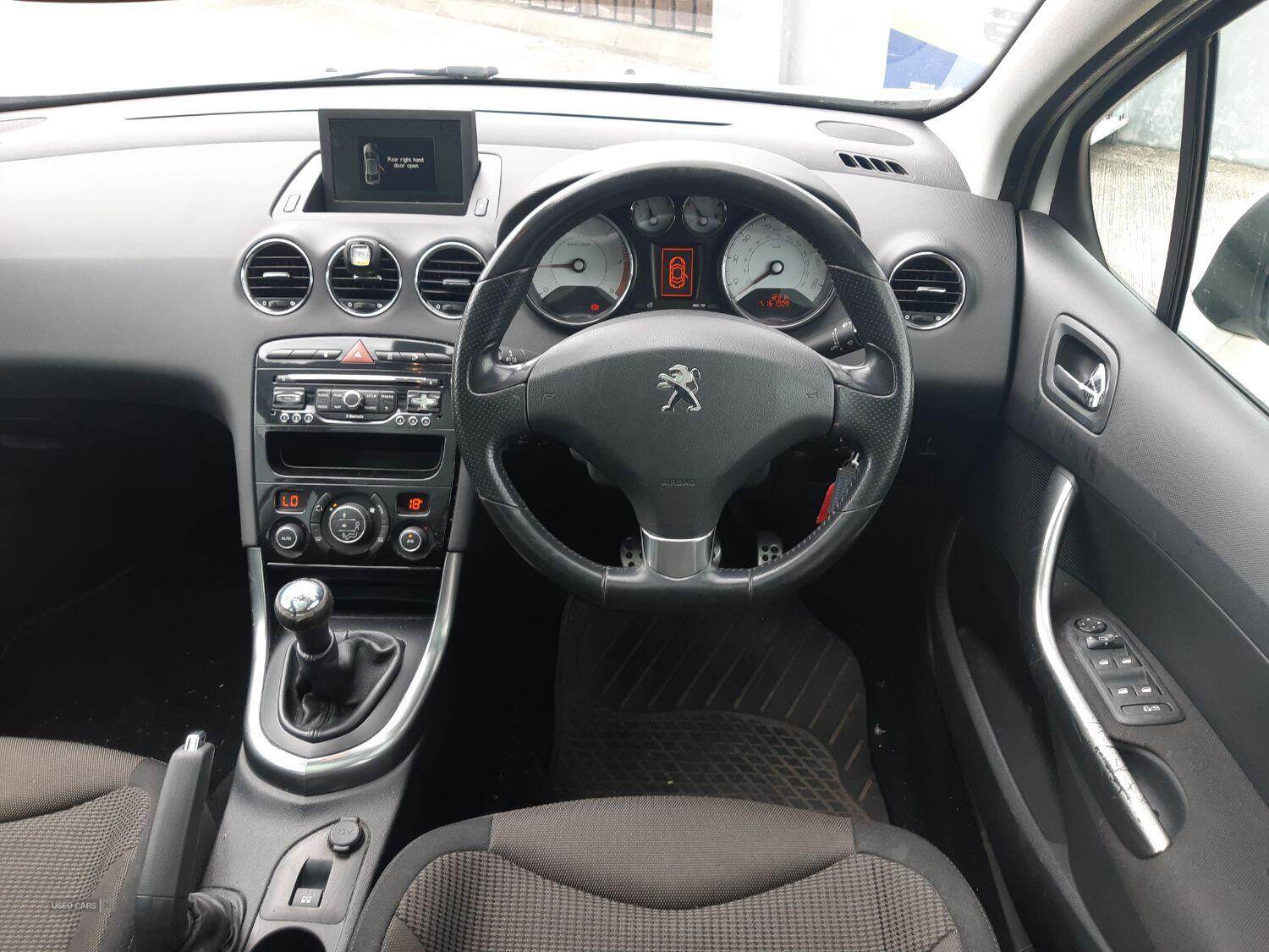 Car Thumbnail 5