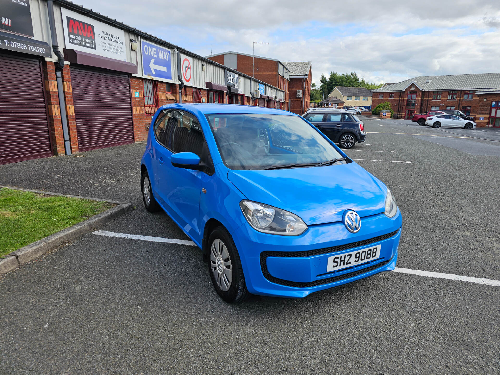Car Thumbnail 3