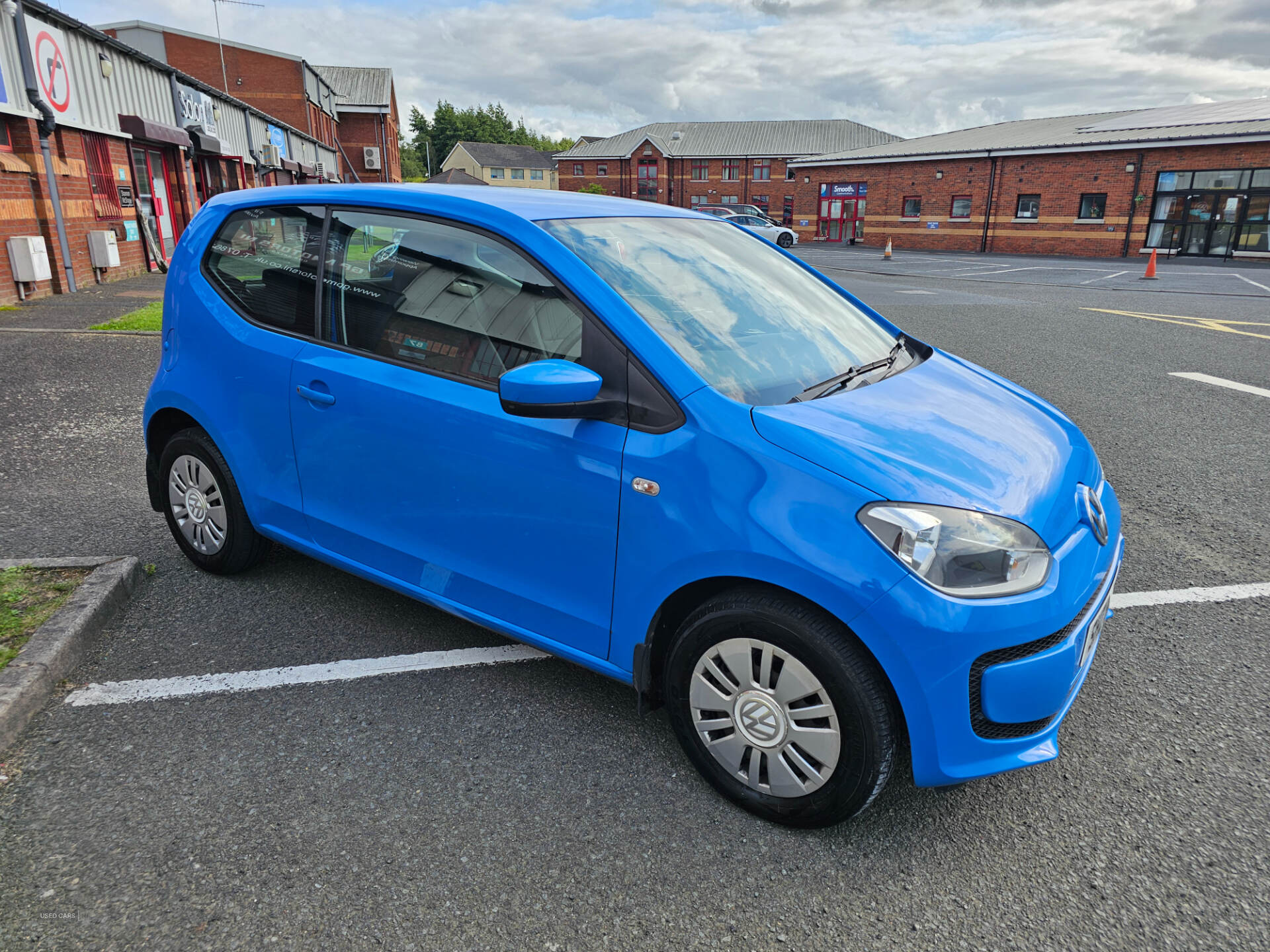 Car Thumbnail 4
