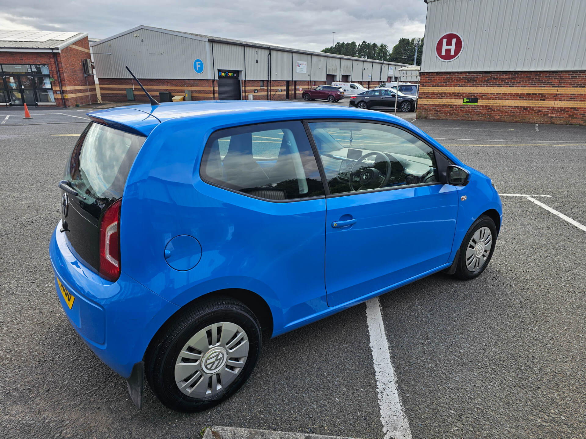 Car Thumbnail 7