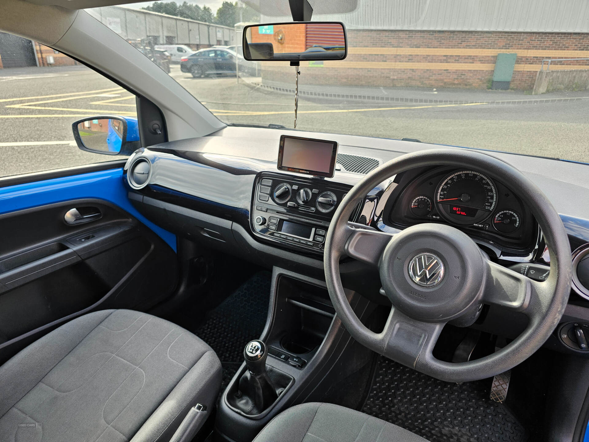 Car Thumbnail 15