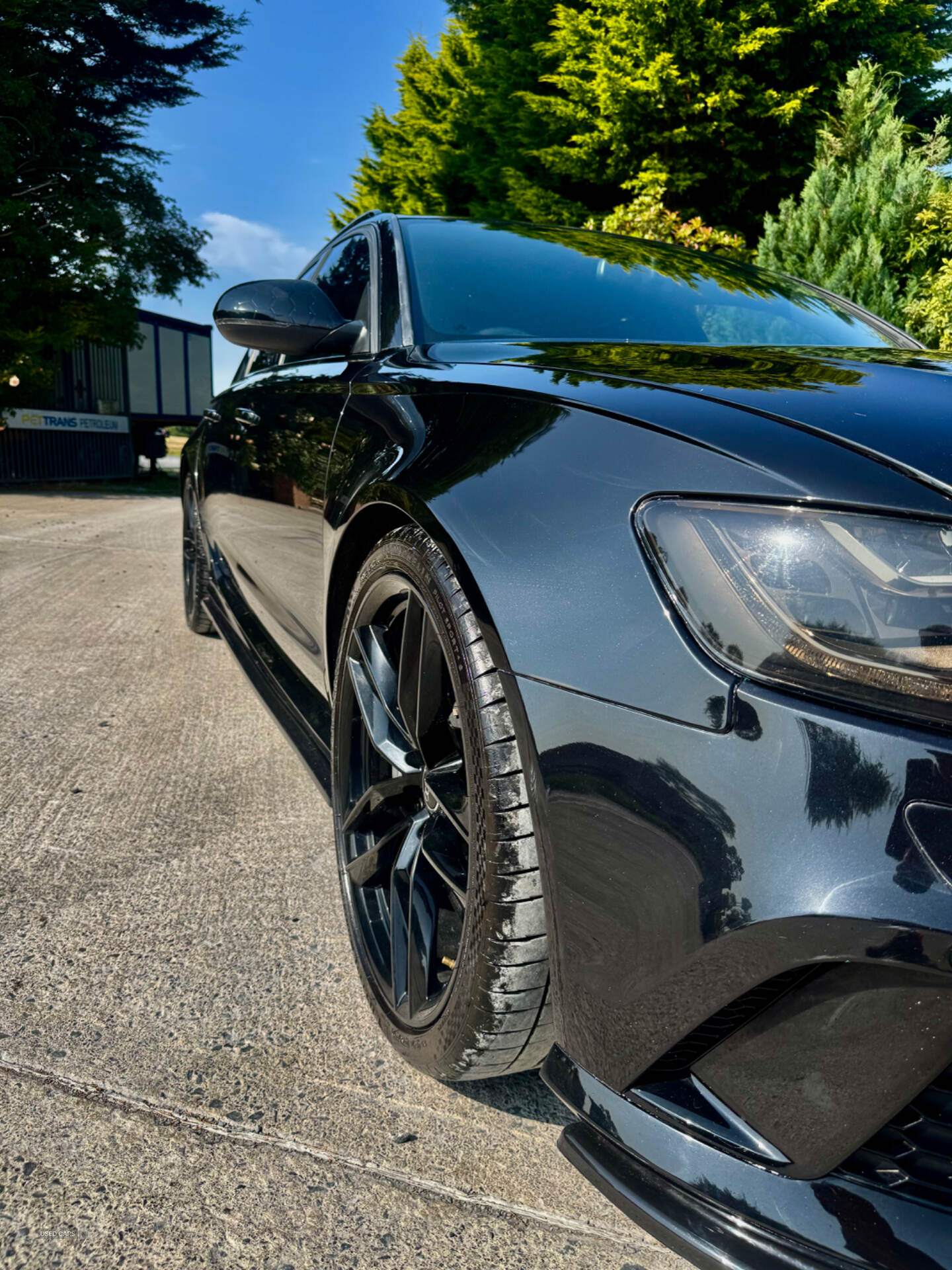 Car Thumbnail 5