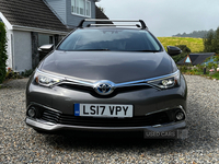 Toyota Auris 1.8 Hybrid Excel TSS 5dr CVT in Down