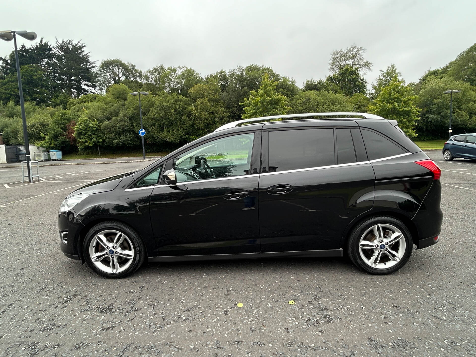 Ford Grand C-MAX DIESEL ESTATE in Antrim
