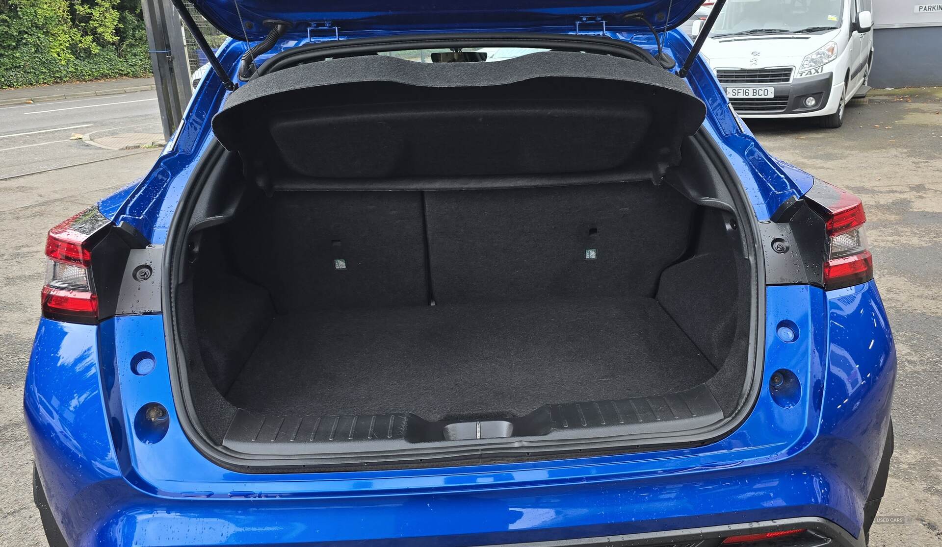 Car Thumbnail 12