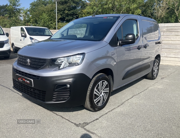 Peugeot Partner STANDARD DIESEL in Down