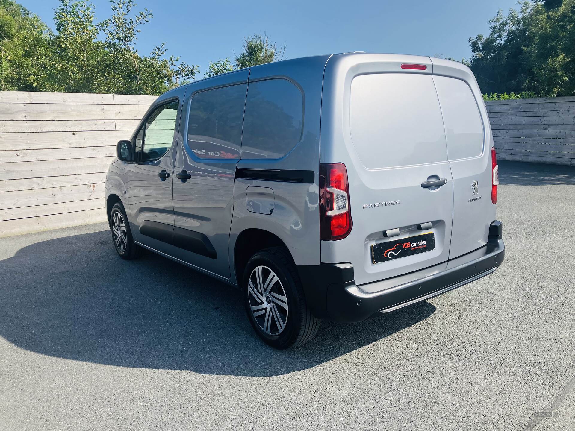 Peugeot Partner STANDARD DIESEL in Down