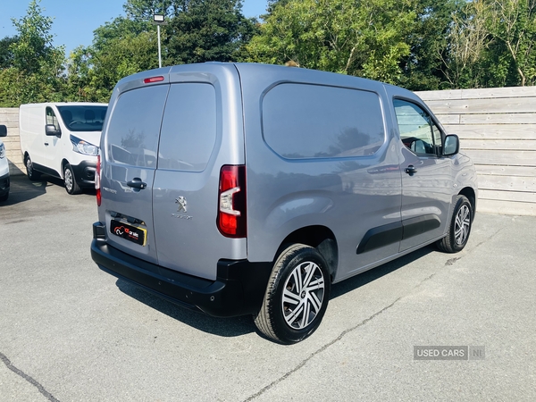 Peugeot Partner STANDARD DIESEL in Down