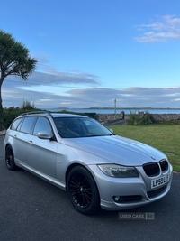 BMW 3 Series 320i ES 5dr Step Auto in Down