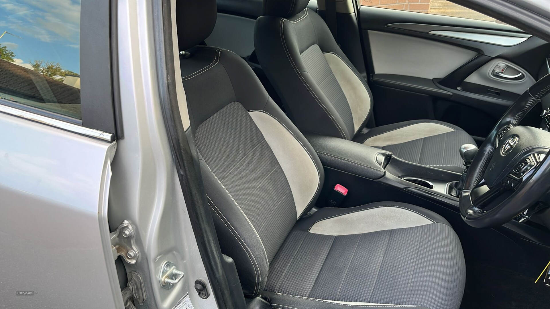 Toyota Avensis DIESEL SALOON in Fermanagh