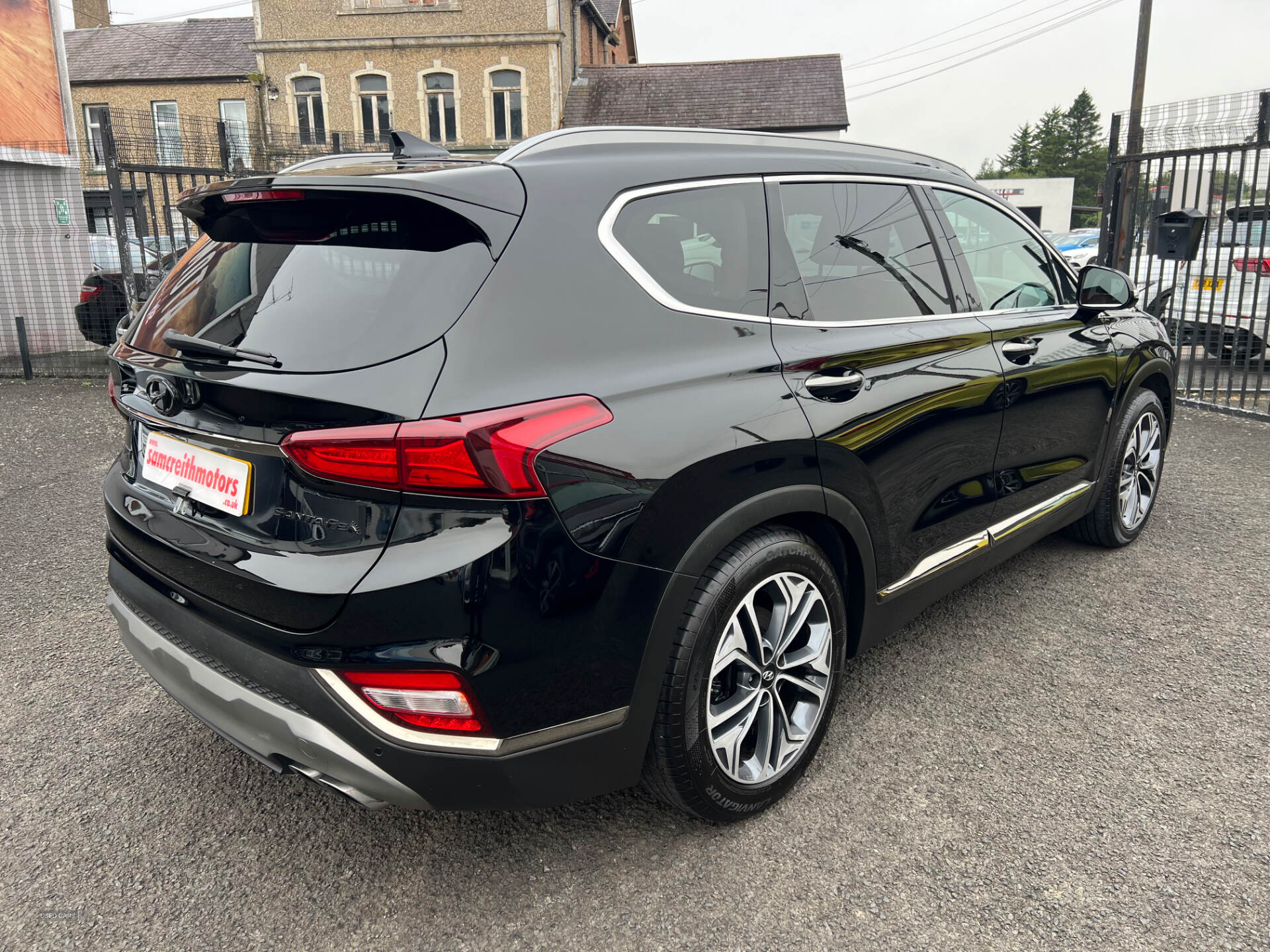 Hyundai Santa Fe DIESEL ESTATE in Antrim