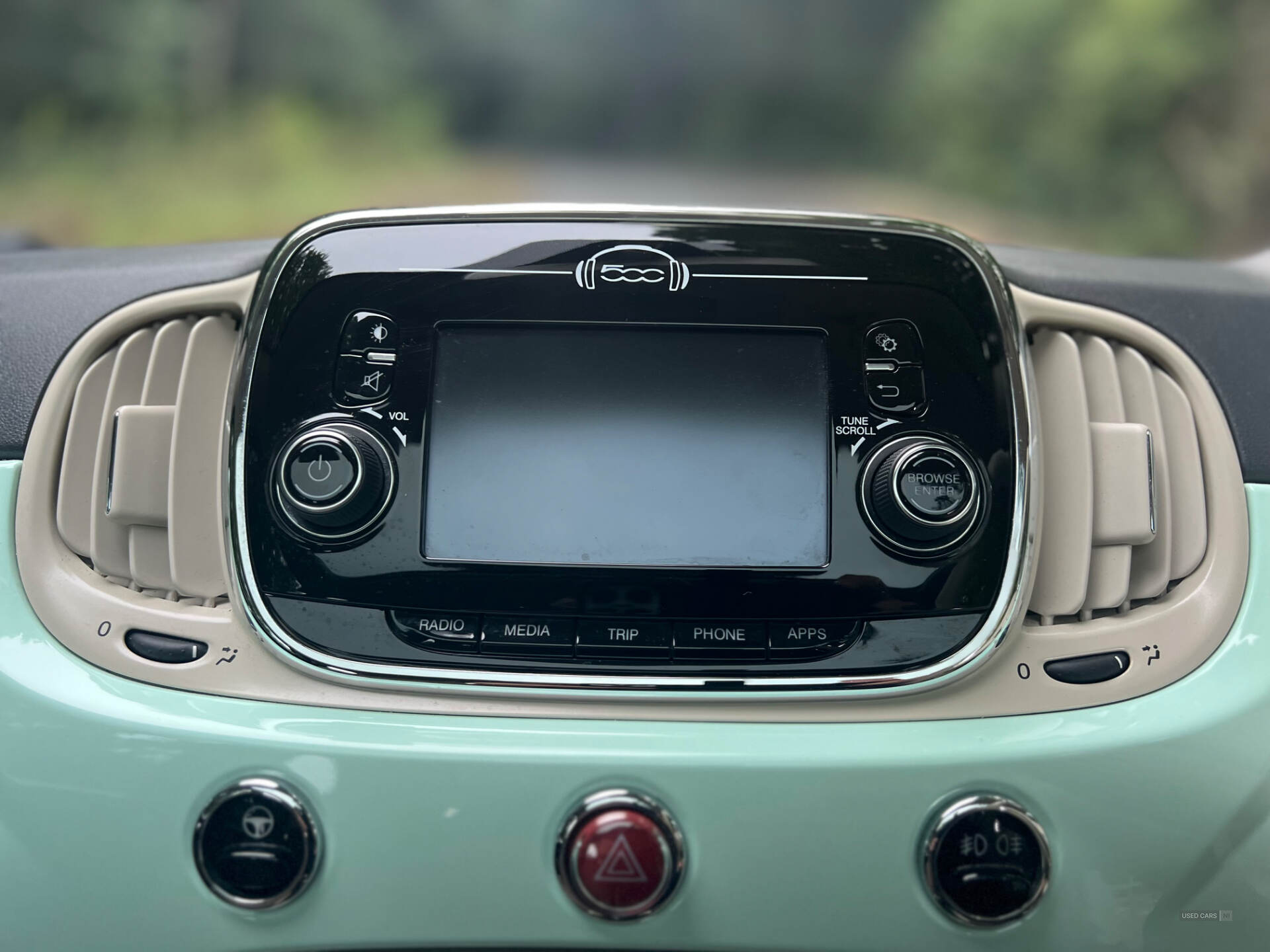 Car Thumbnail 13