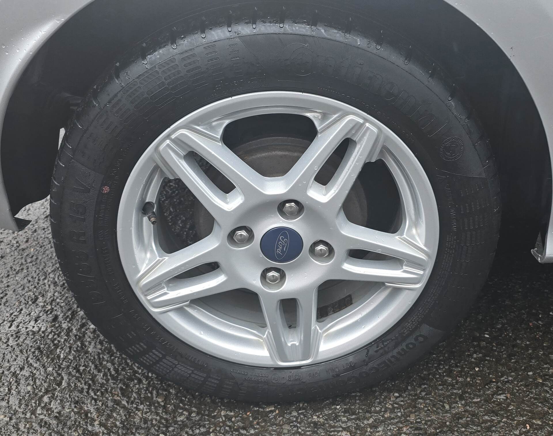 Car Thumbnail 8