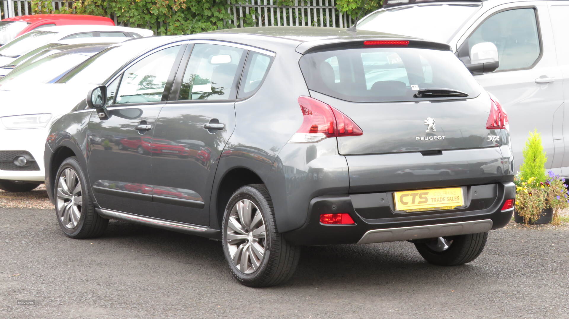 Car Thumbnail 6