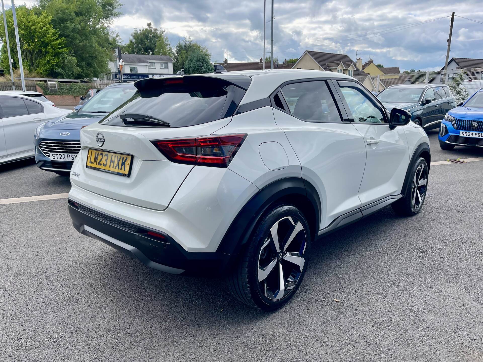 Car Thumbnail 6