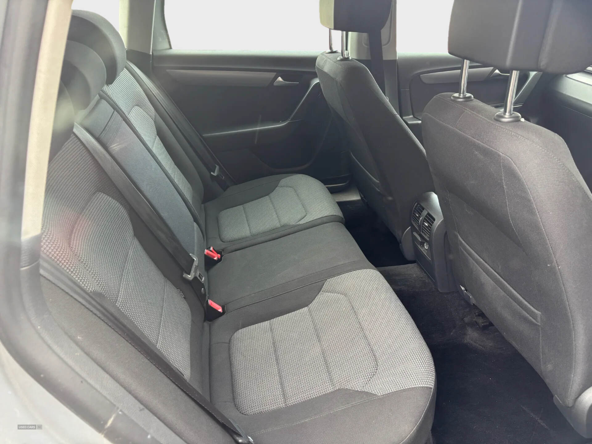 Volkswagen Passat DIESEL ESTATE in Down