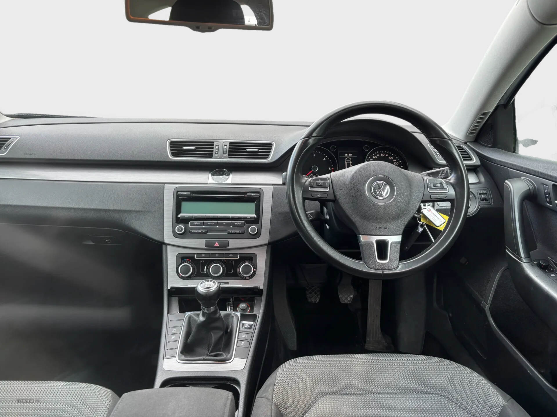 Volkswagen Passat DIESEL ESTATE in Down