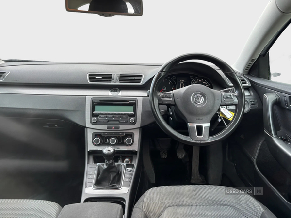 Volkswagen Passat DIESEL ESTATE in Down