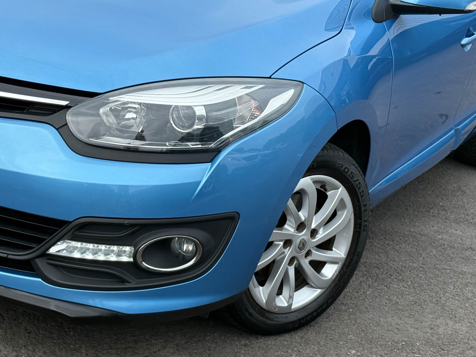 Car Thumbnail 9