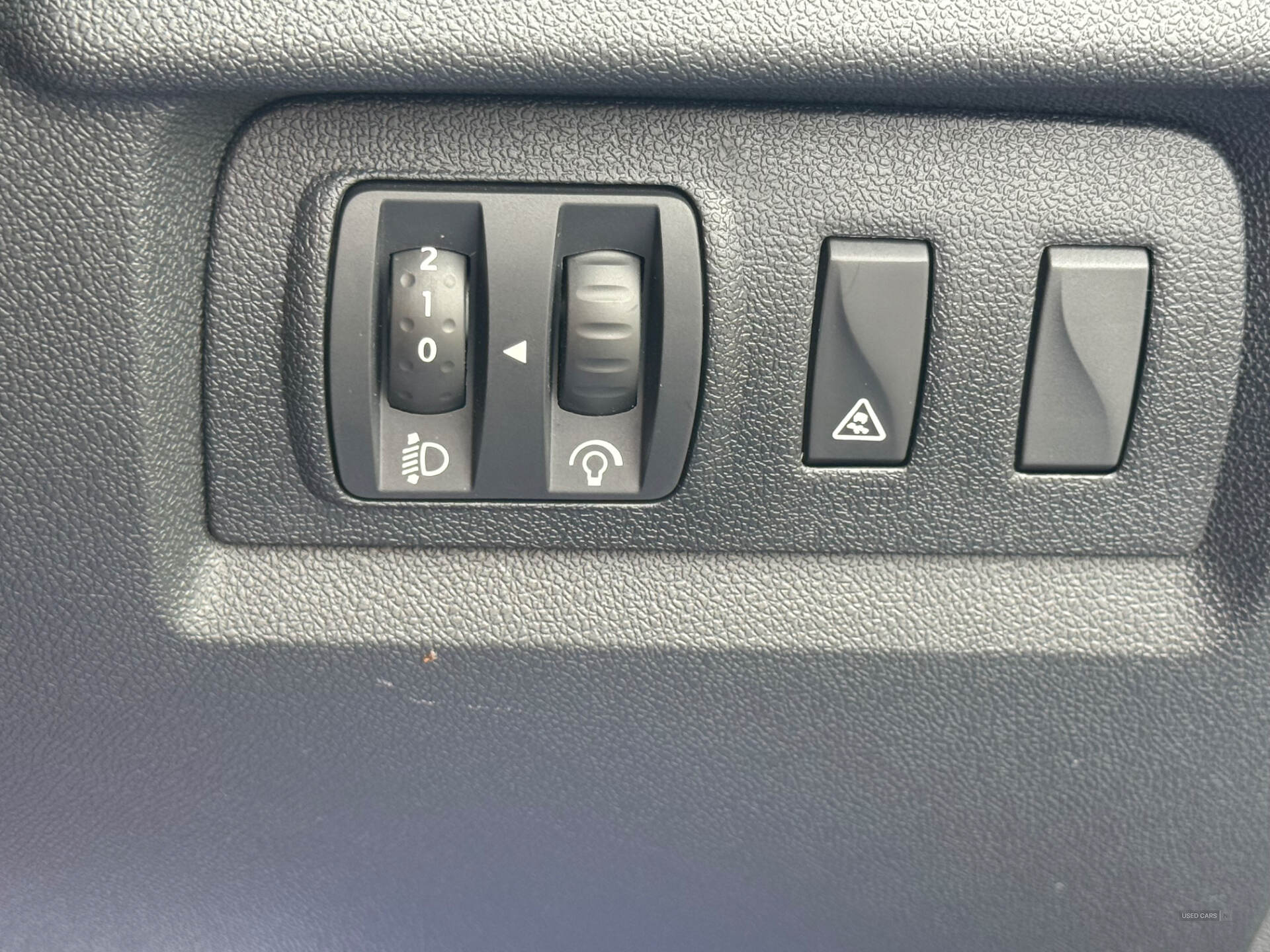 Car Thumbnail 17