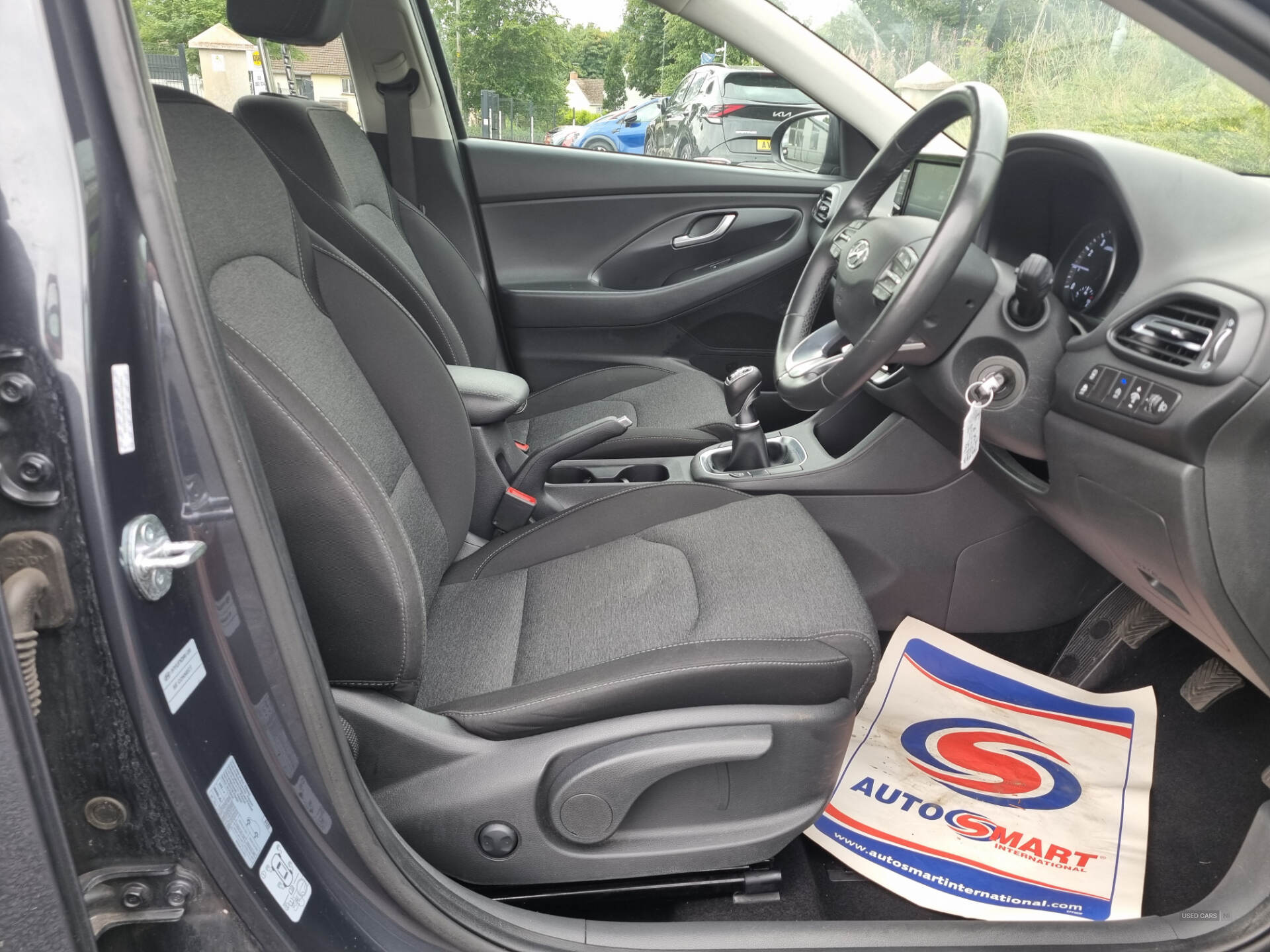 Car Thumbnail 6
