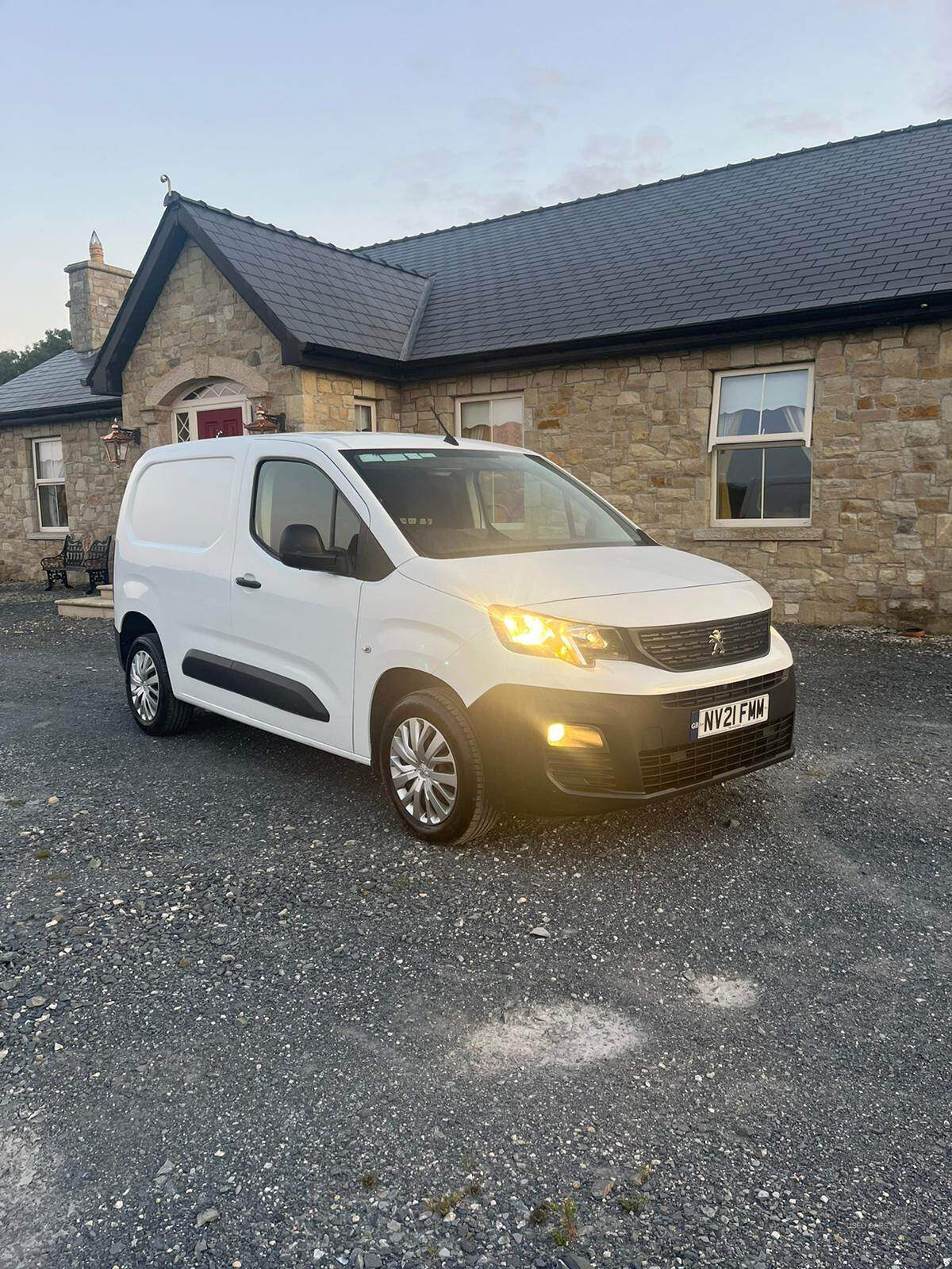 Peugeot Partner STANDARD DIESEL in Down