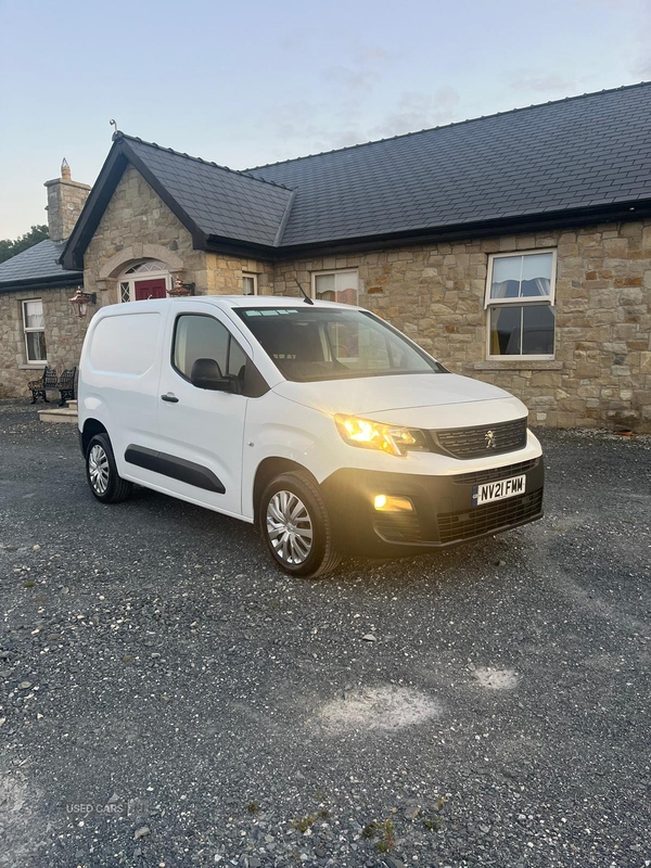 Peugeot Partner STANDARD DIESEL in Down