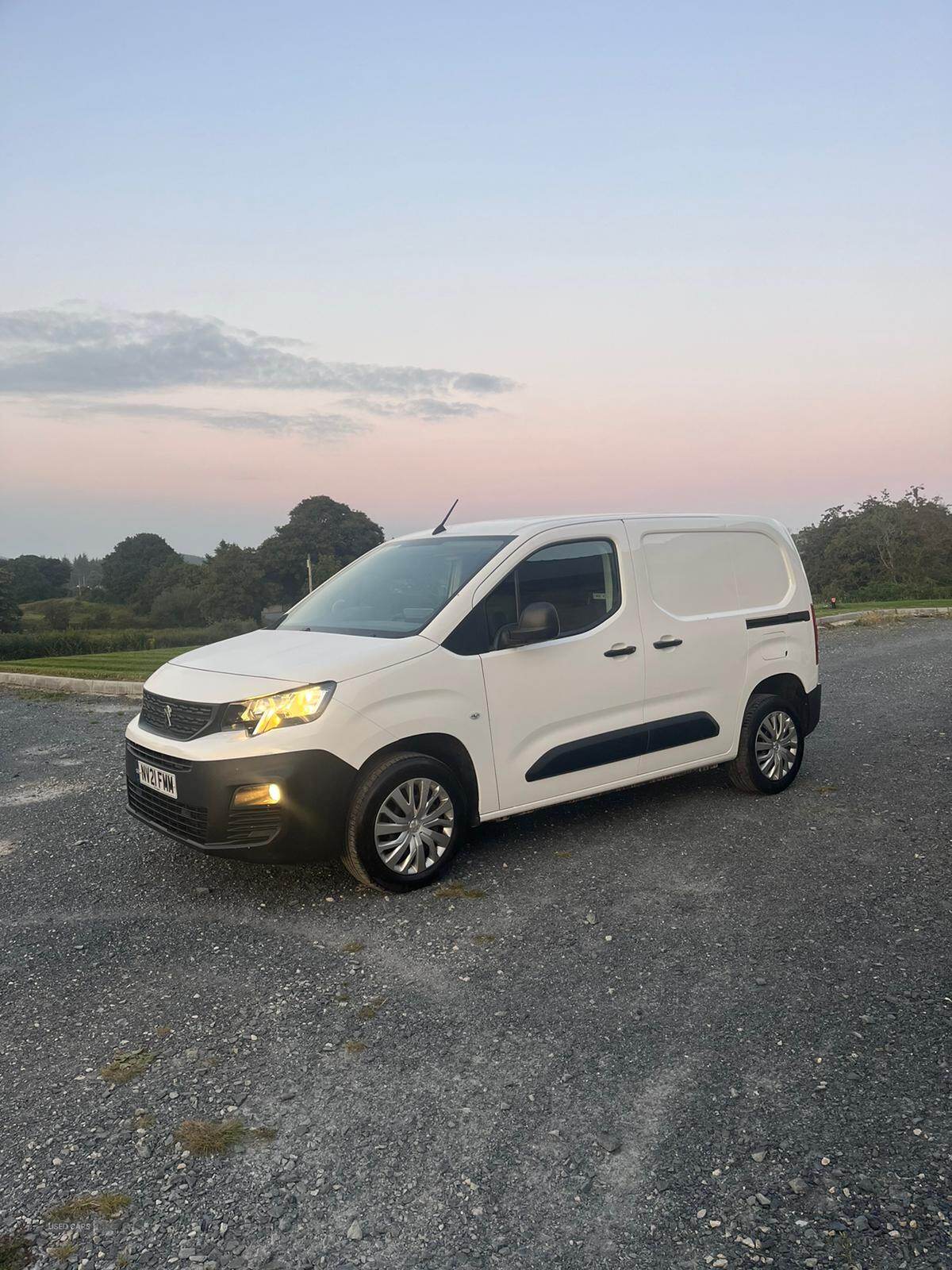 Peugeot Partner STANDARD DIESEL in Down