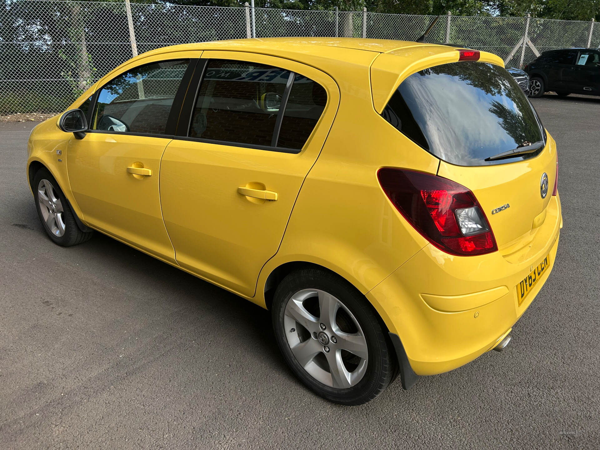 Car Thumbnail 3