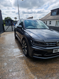 Volkswagen Tiguan 2.0 TDi 150 4Motion R-Line Tech 5dr DSG in Down