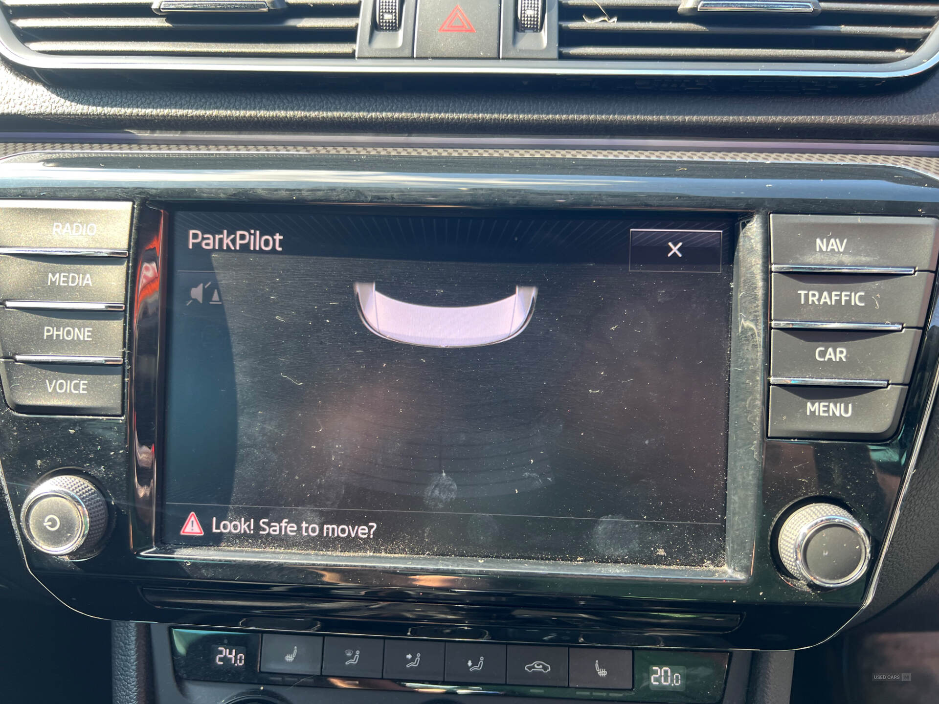 Car Thumbnail 15