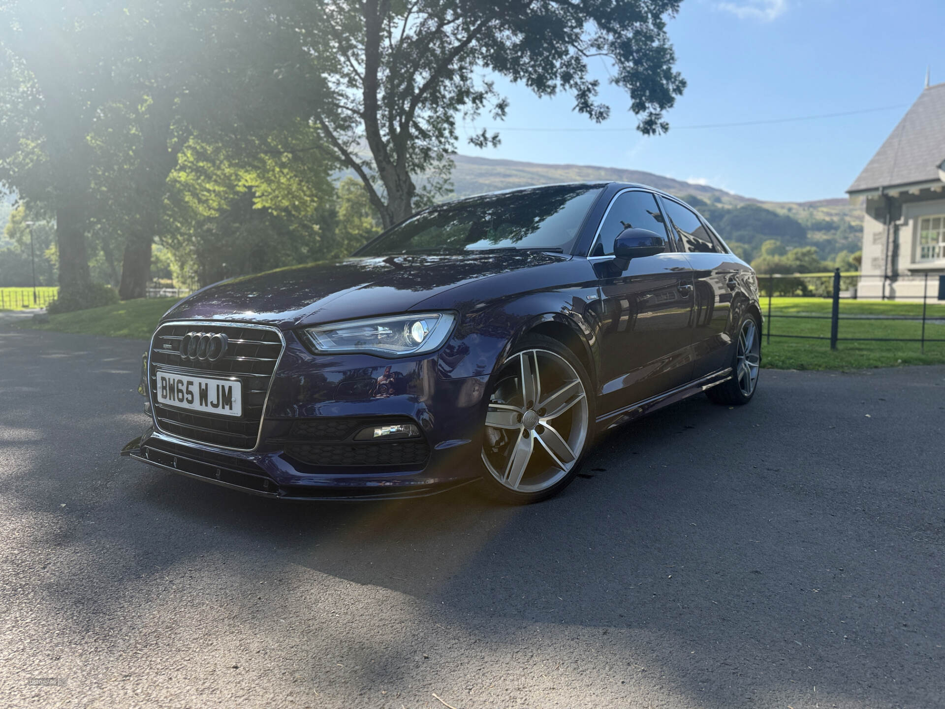 Car Thumbnail 1