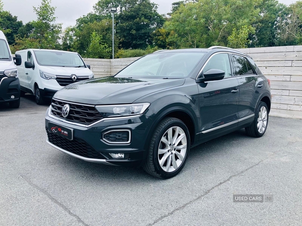 Volkswagen T-Roc HATCHBACK in Down