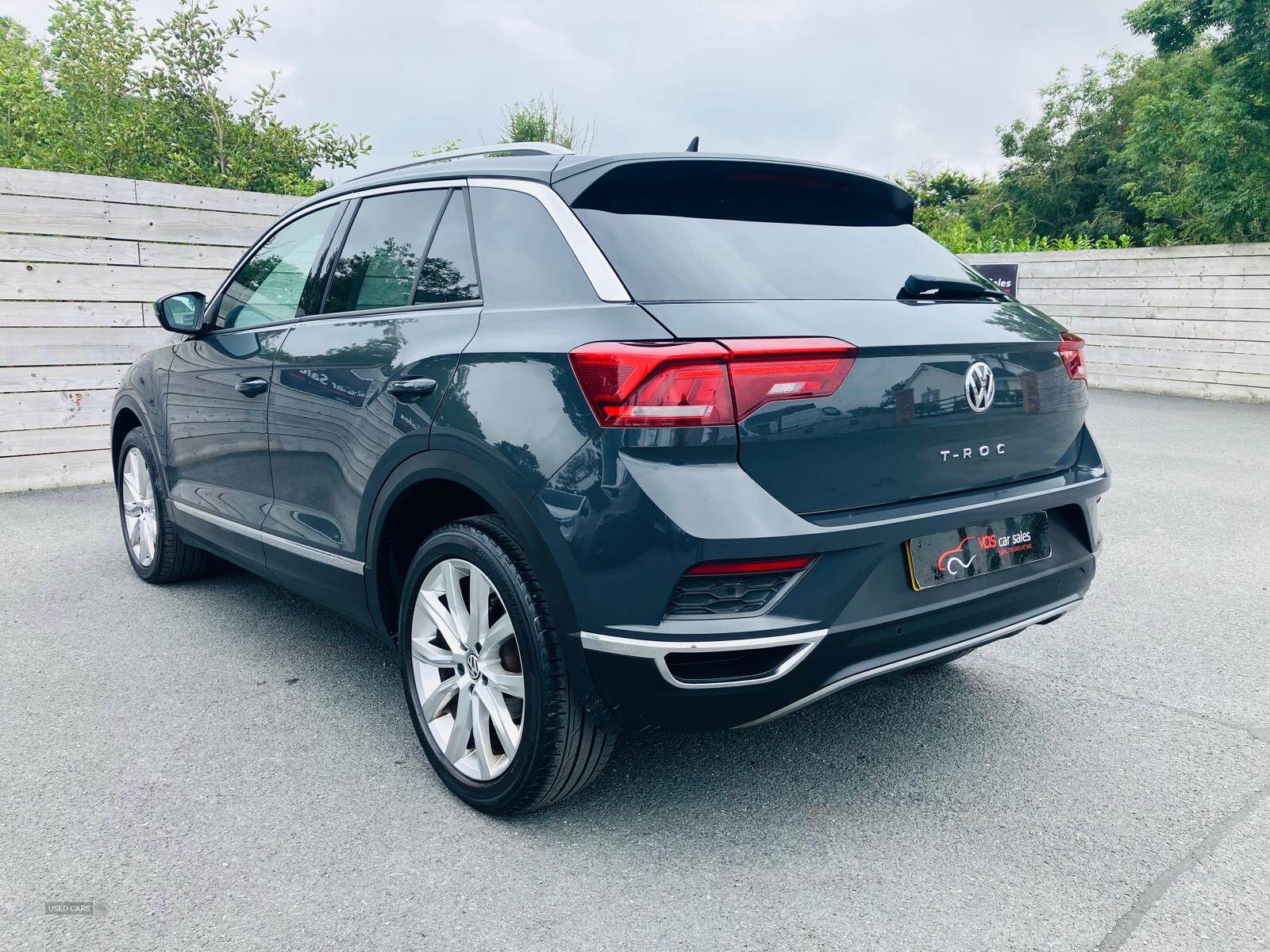 Volkswagen T-Roc HATCHBACK in Down