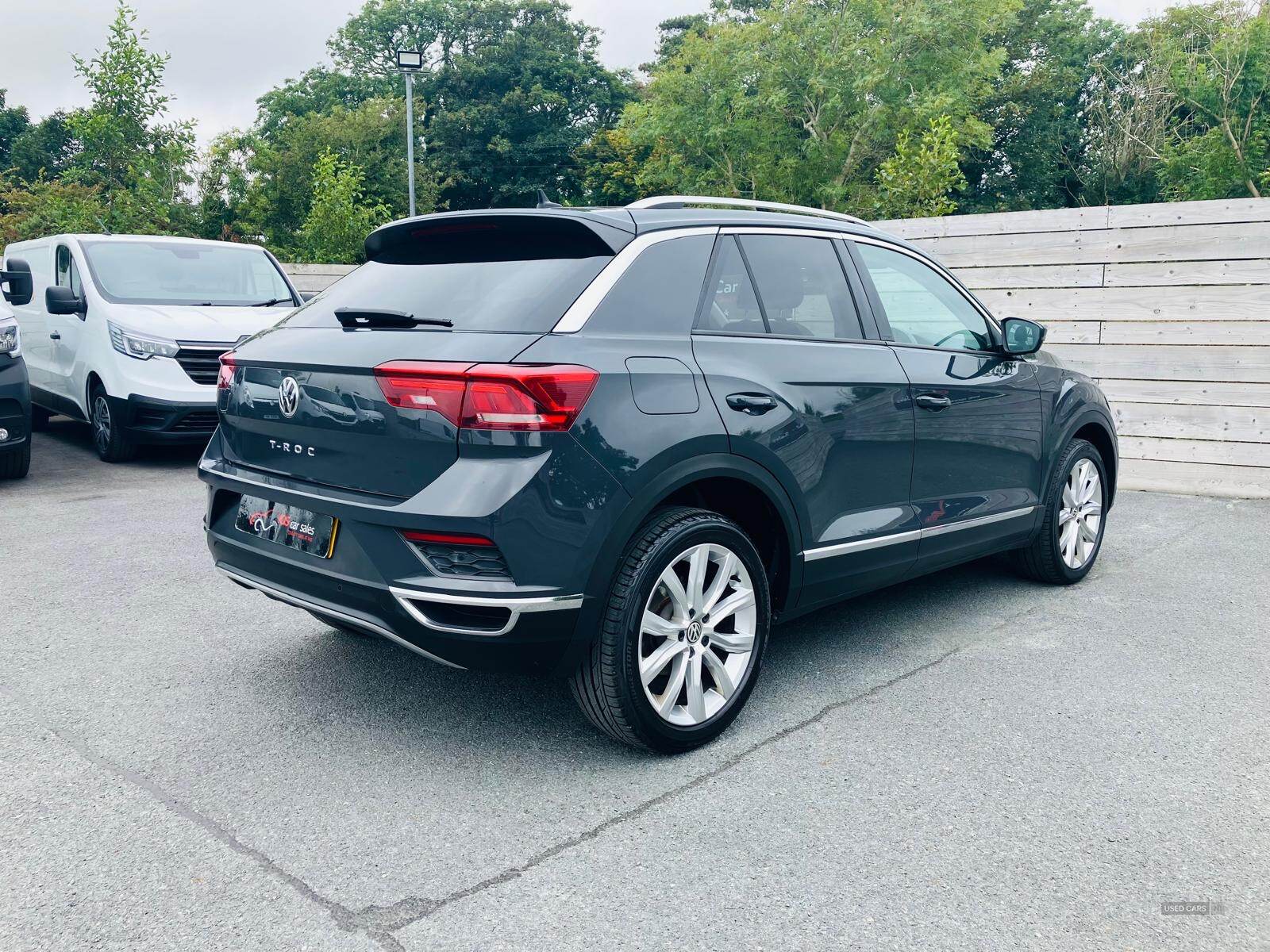 Volkswagen T-Roc HATCHBACK in Down