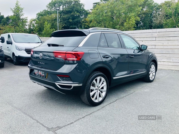 Volkswagen T-Roc HATCHBACK in Down