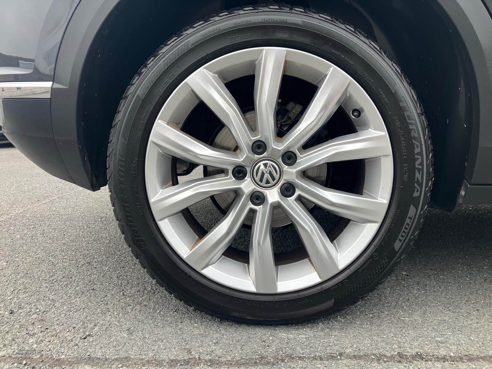 Volkswagen T-Roc HATCHBACK in Down