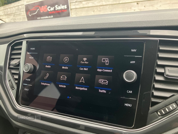 Volkswagen T-Roc HATCHBACK in Down