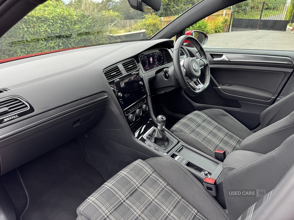 Volkswagen Golf DIESEL HATCHBACK in Antrim