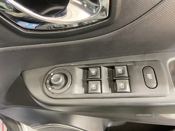 Renault Captur DIESEL HATCHBACK in Antrim