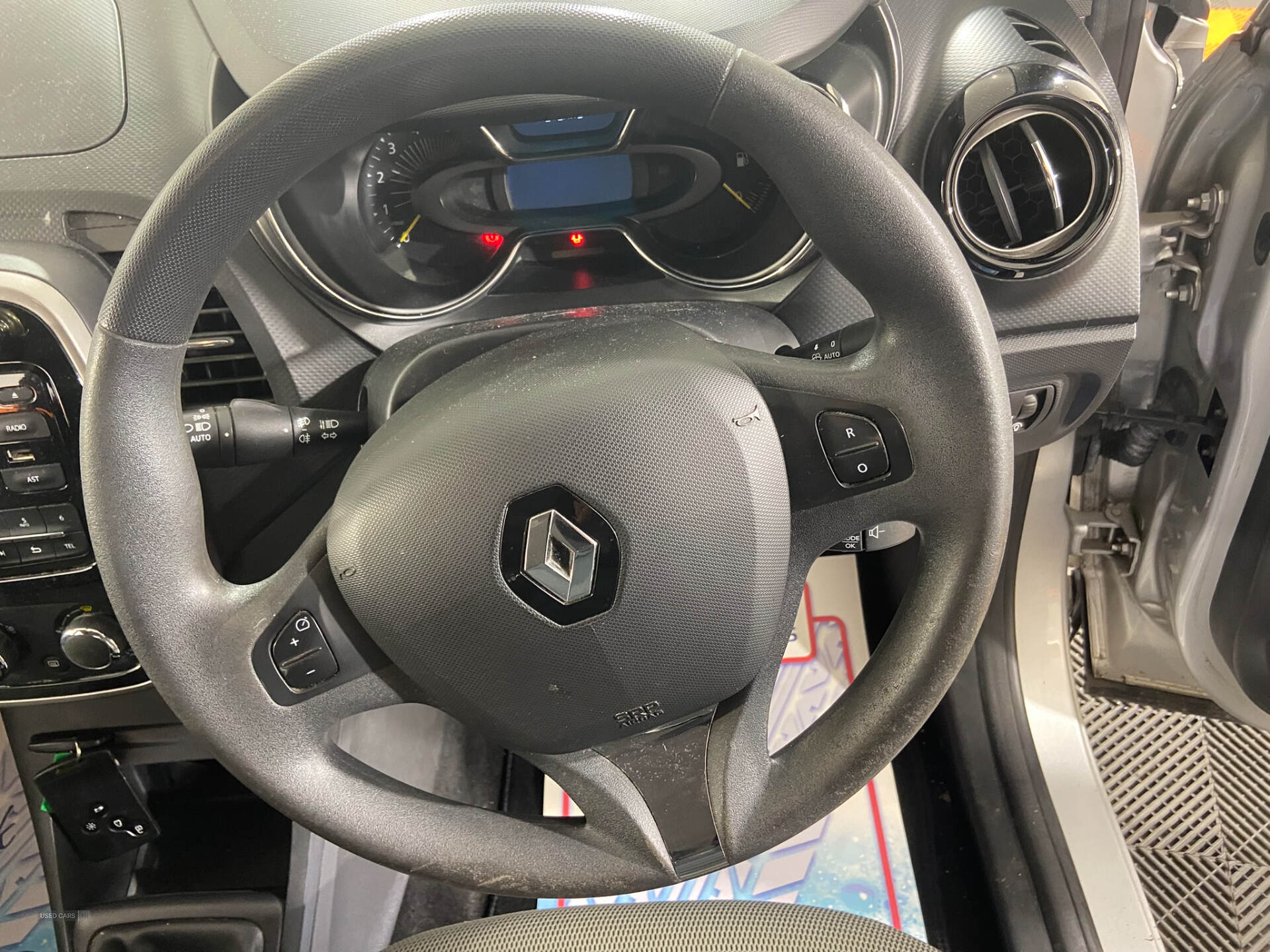 Renault Captur DIESEL HATCHBACK in Antrim