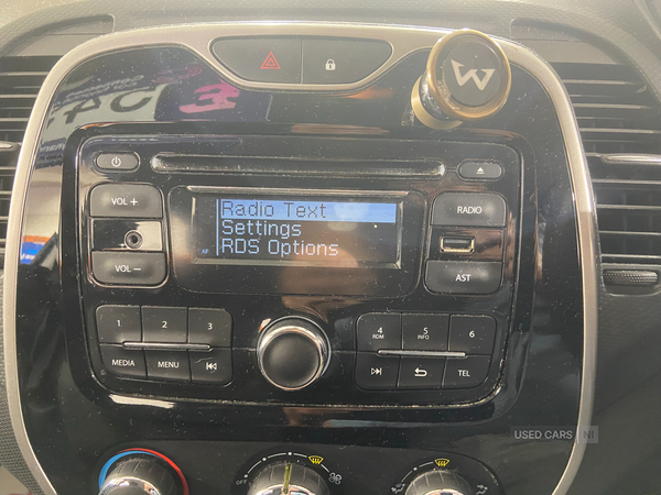 Renault Captur DIESEL HATCHBACK in Antrim