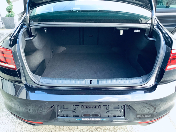 Volkswagen Passat DIESEL SALOON in Down
