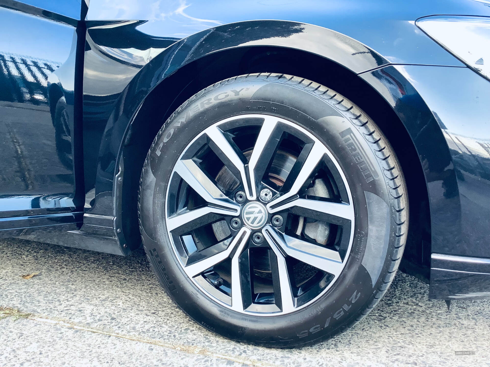 Volkswagen Passat DIESEL SALOON in Down