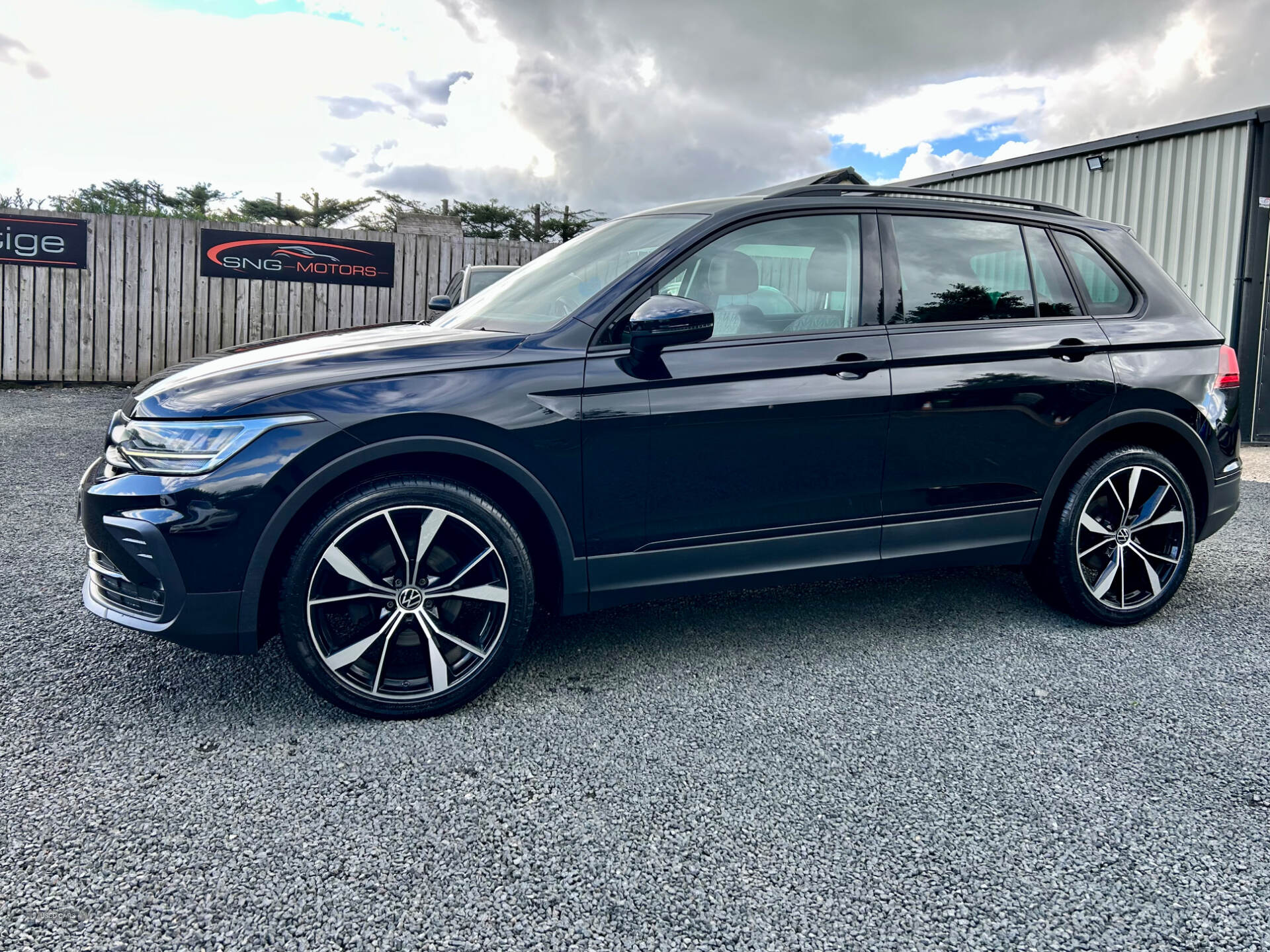 Volkswagen Tiguan DIESEL ESTATE in Antrim