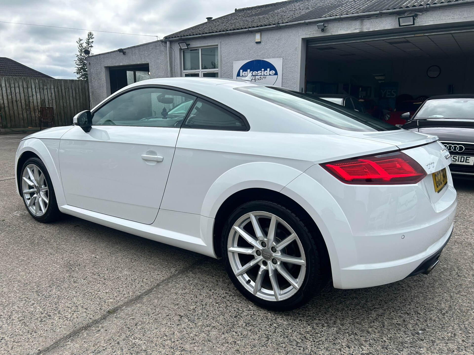 Audi TT COUPE in Down