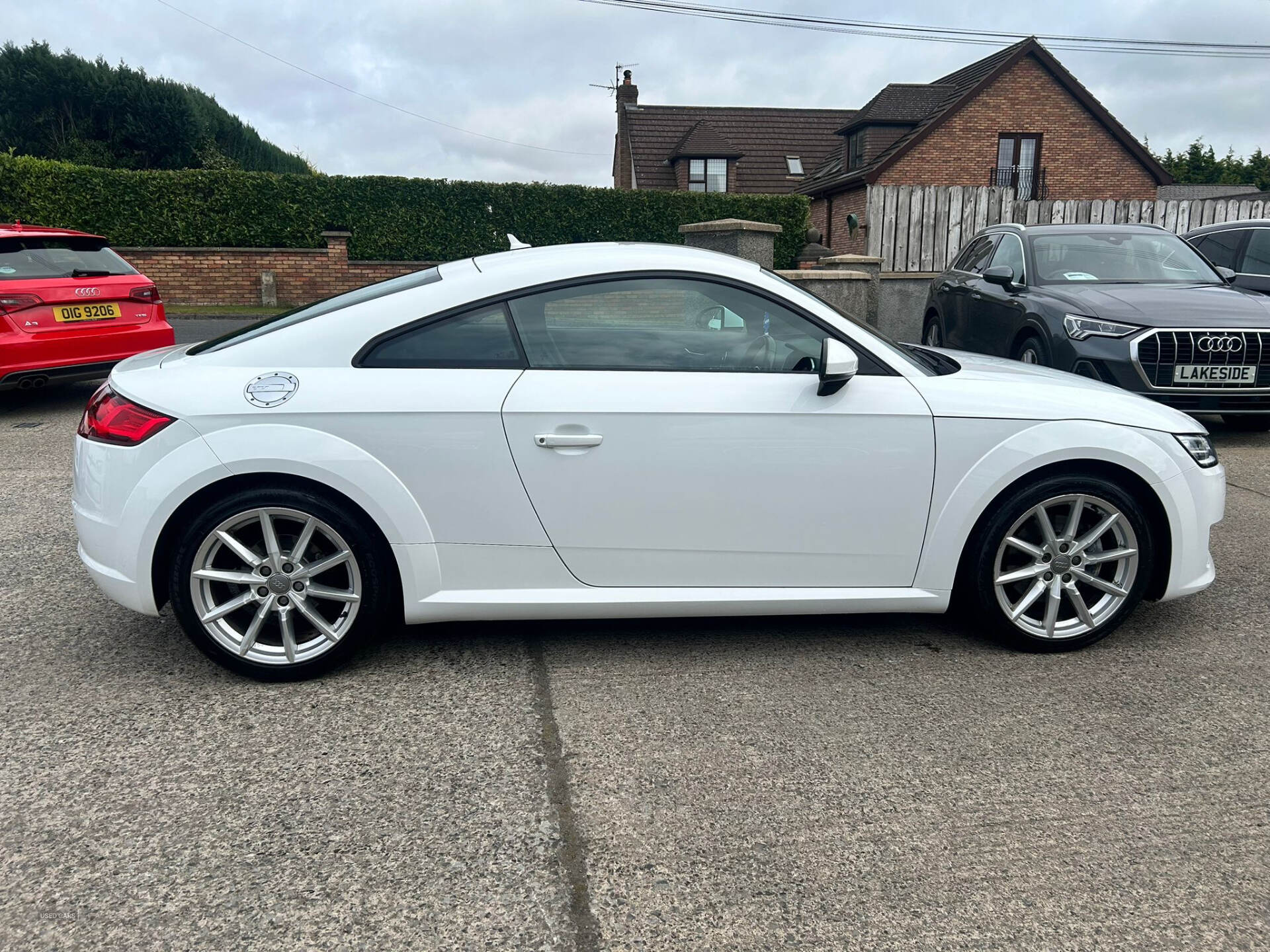 Audi TT COUPE in Down