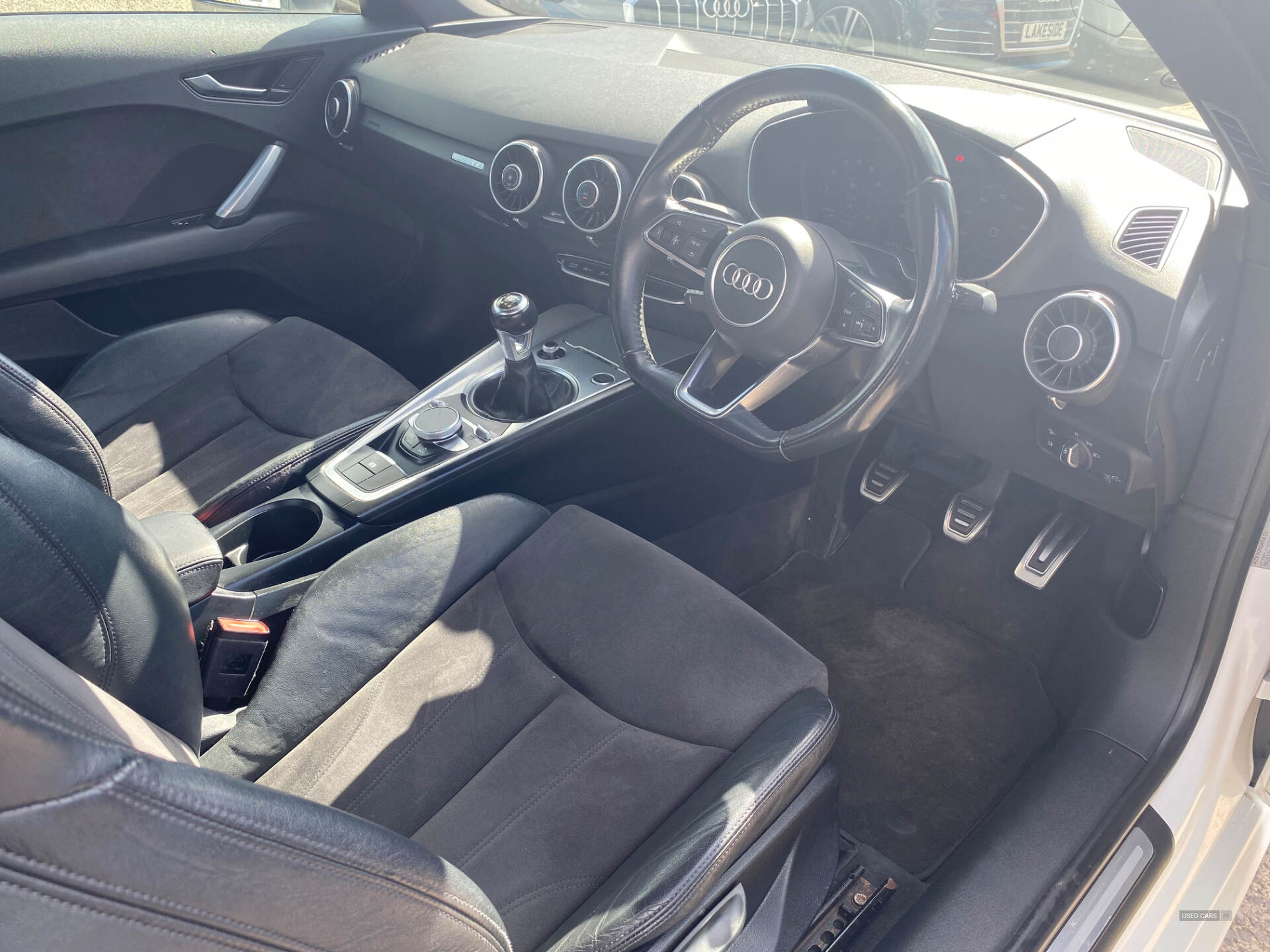 Car Thumbnail 13