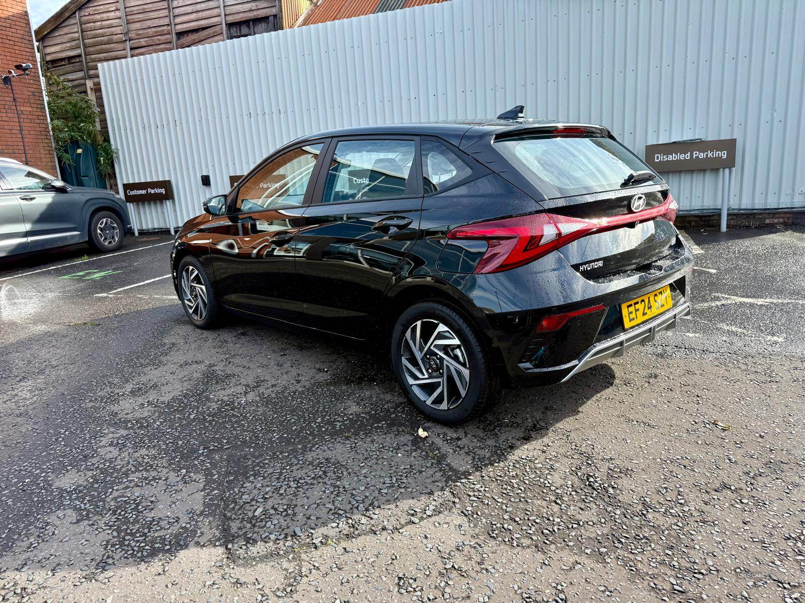 Hyundai i20 HATCHBACK in Down