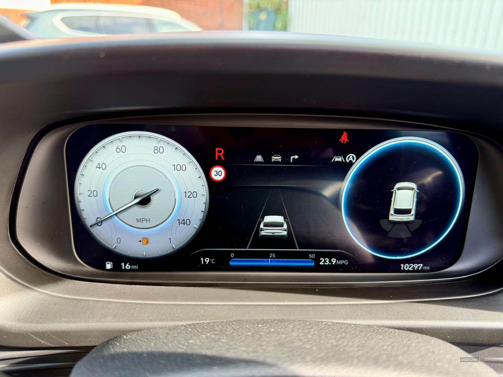 Hyundai i20 HATCHBACK in Down